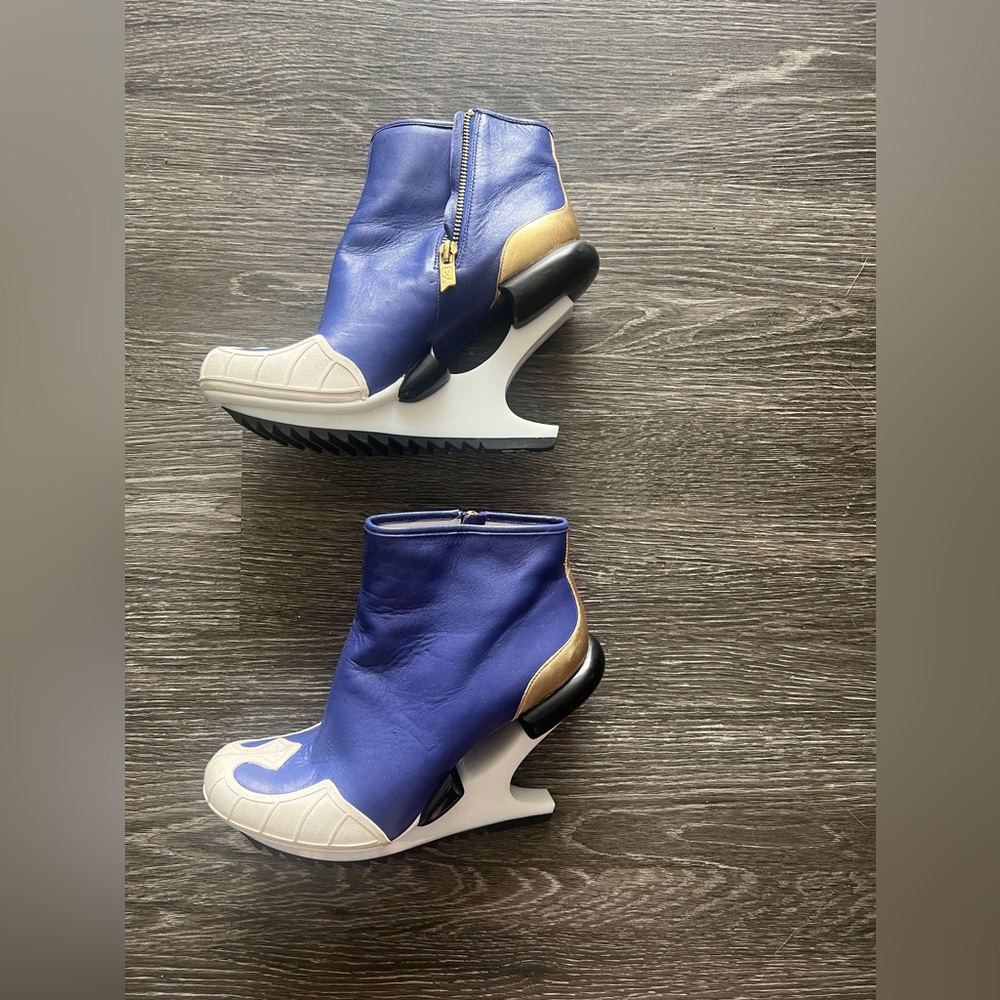 Y-3 Yohji Yamamoto x Adidas Blue Leather Abstract Booties size 7.5